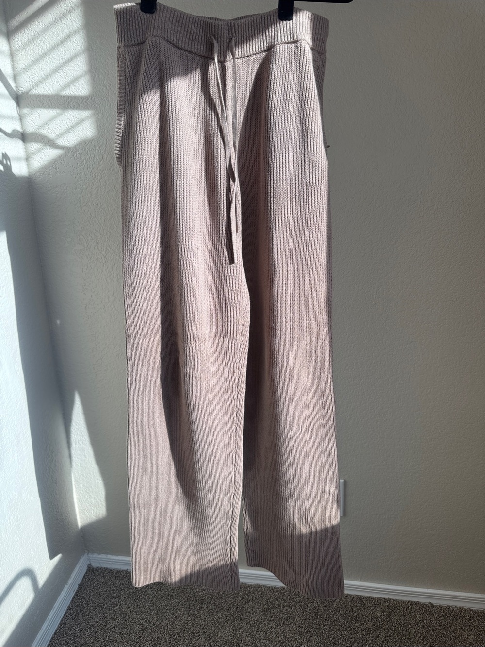 ALO Domain Rib Knit Sweatpant